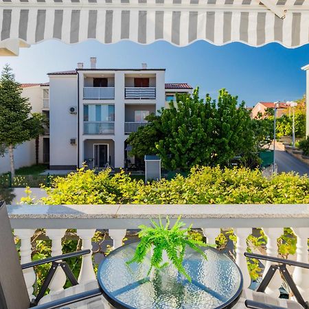 Apartment & Rooms Ivica كرك المظهر الخارجي الصورة
