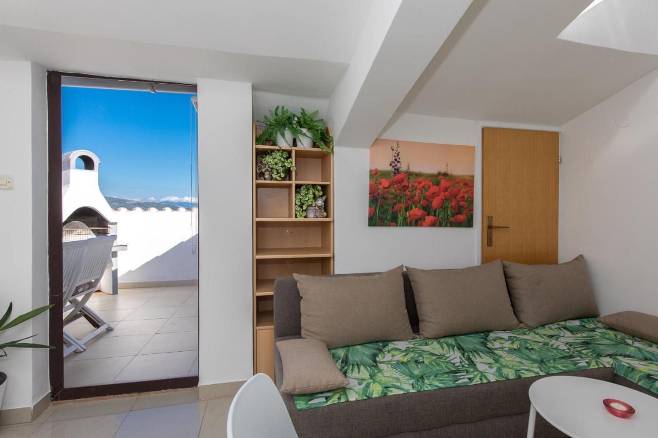 Apartment & Rooms Ivica كرك المظهر الخارجي الصورة