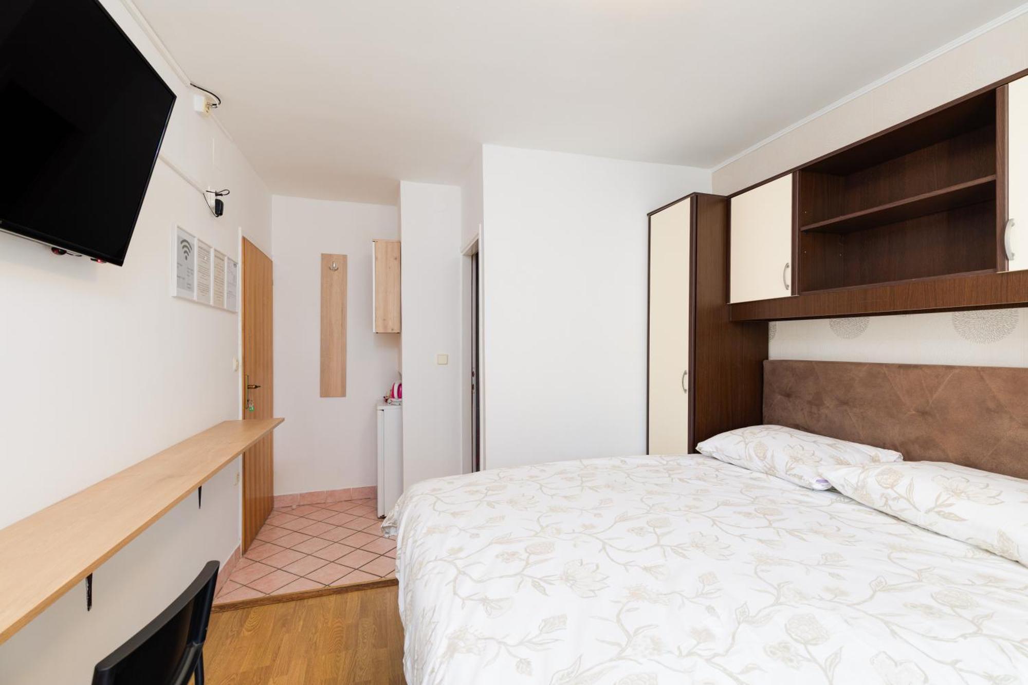 Apartment & Rooms Ivica كرك المظهر الخارجي الصورة
